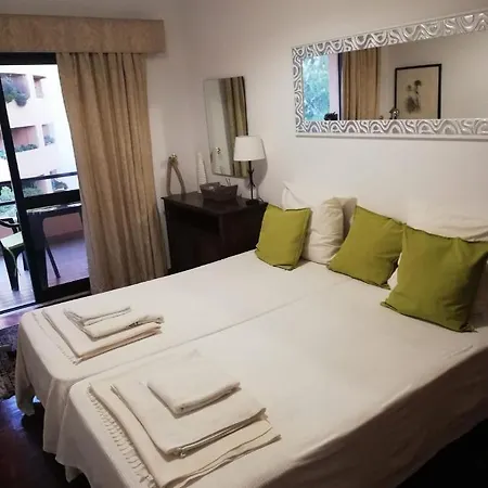 Bedroom Terrace Homestay Cascais